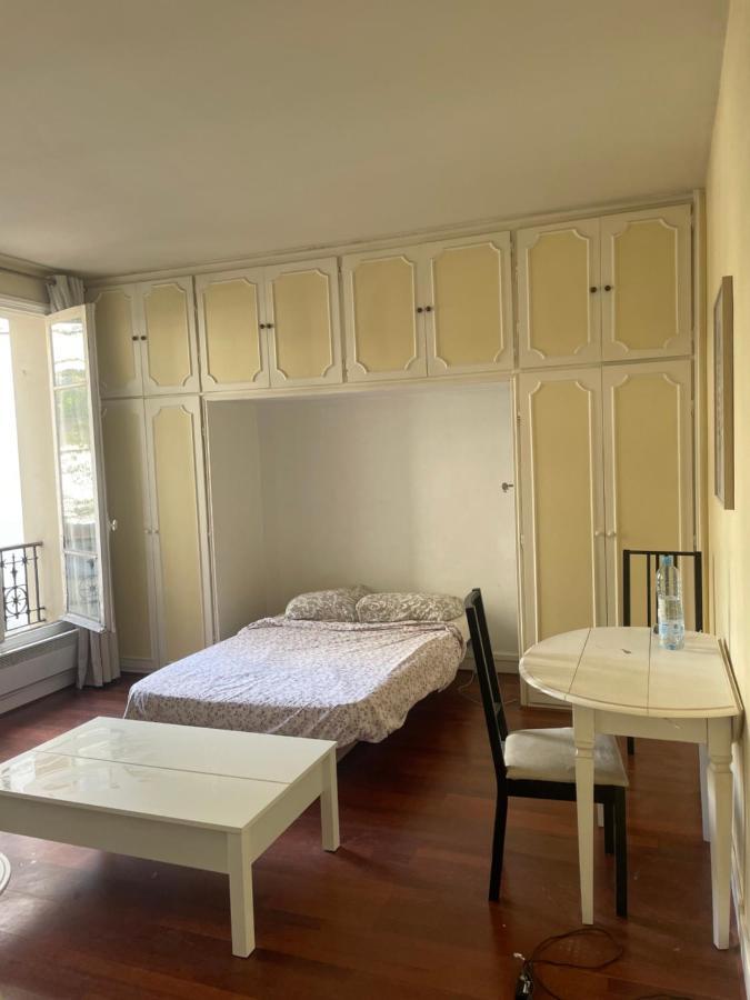 Charmant Appartement Vaugirard Parijs Buitenkant foto